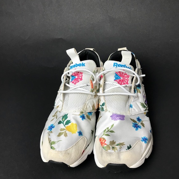 Floral Reebok - Picture 2 of 5